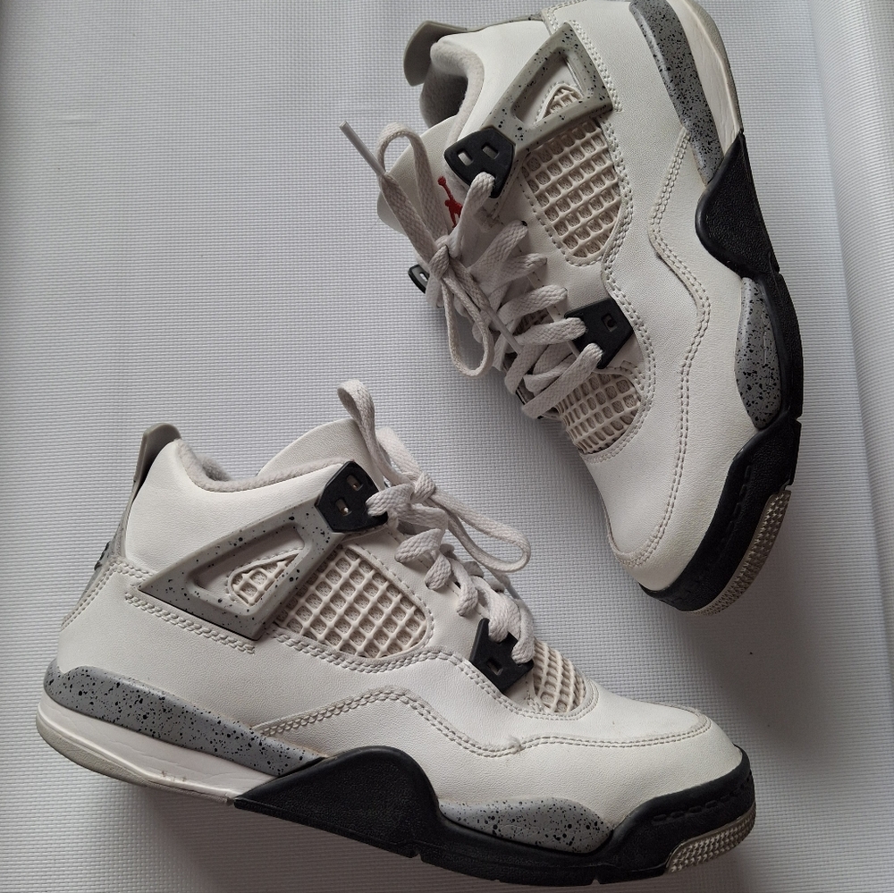 Jordan 4 Retro OG White and Gray High-Top Sneakers Sz 2y
